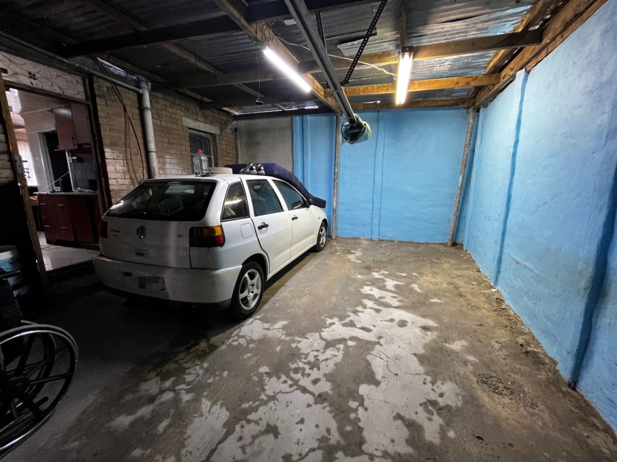 3 Bedroom Property for Sale in Manenberg Western Cape